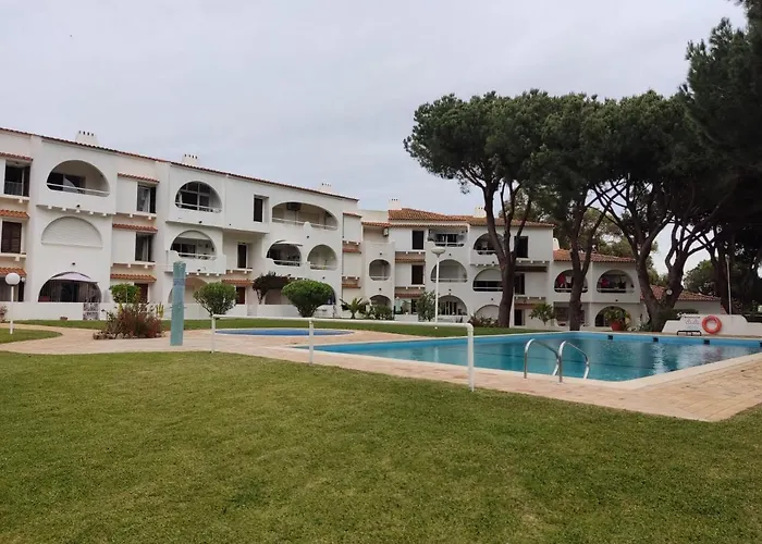 Appartement Vieira 1 *